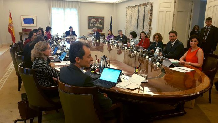 Consejo-ministros-PSOE-1-696x392