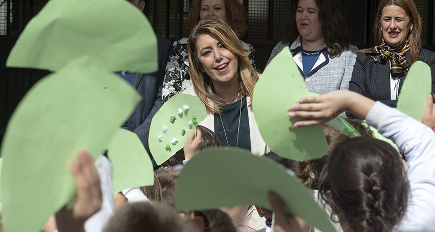 SUSANA DÍAZ-COLEGIO