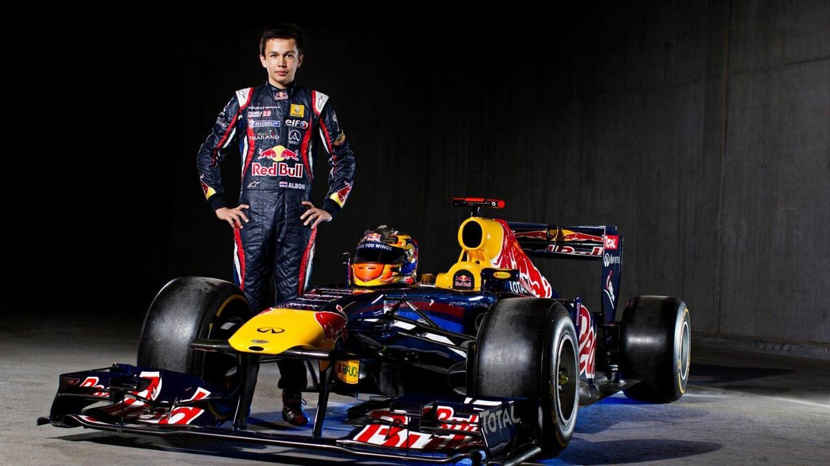 Alex Albon - Portrait