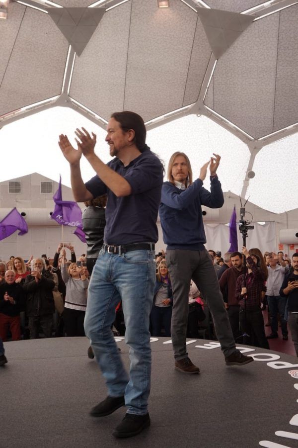 foto PAblo Fernández con Pablo Iglesias
