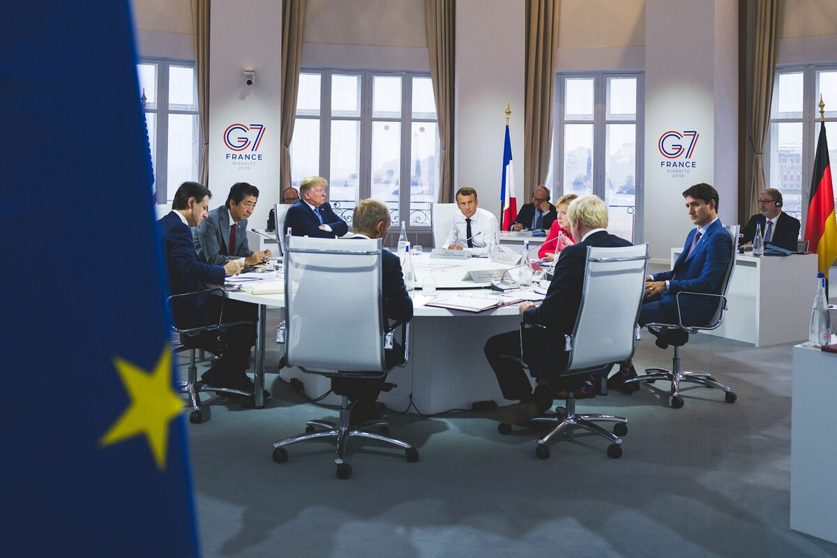 G7