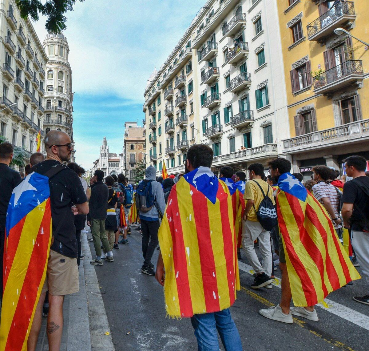 Los Mossos esperan una gran movilización popular hoy en las calles de Barcelona.