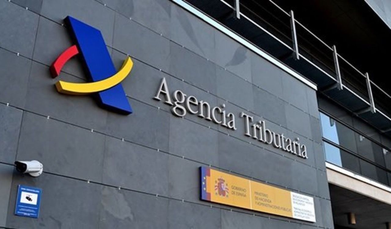 Fachada Agencia Tributaria