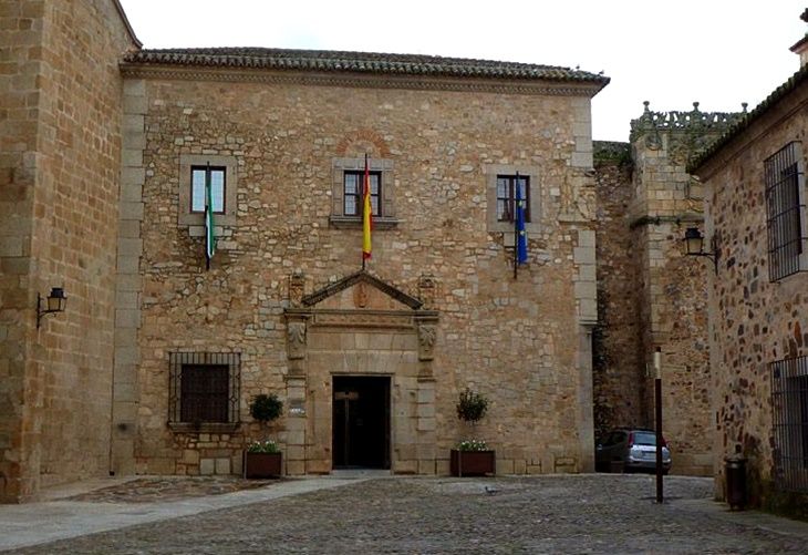 palacio-de-la-diputacion-provincial-caceres. Imantar