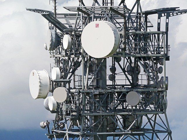 telecommunication-tower-3064834_640