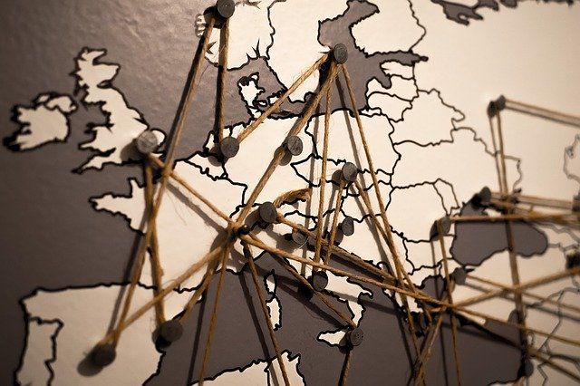 Europa destruyendo Europa: Crímenes de silencio y el pasaporte del vicio
