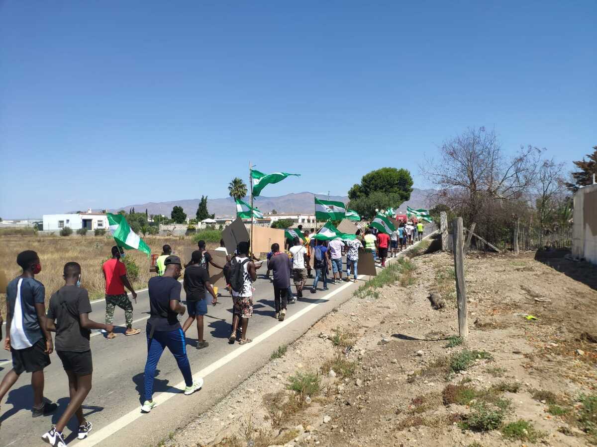 Regularizar para ordenar: el Gobierno pone fin al limbo migratorio por decreto