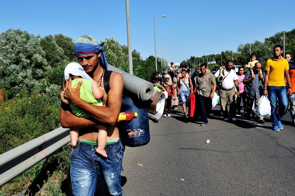 09-18-2015Child_Hungary.jpg