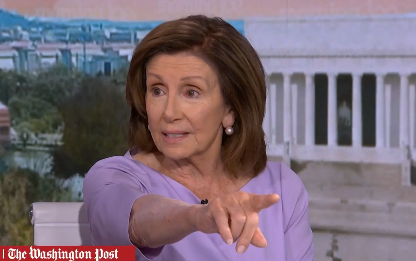 La ex presidenta de la Cámara de Representantes, Nancy Pelosi en entrevista concedida a la MSNBC