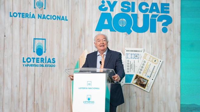 El presidente de Loterías y Apuestas del Estado, Jesús Huerta, ha anunciadoque ya está a la venta la Lotería de Navidad El presidente de Loterías y Apuestas del Estado, Jesús Huerta, ha anunciadoque ya está a la venta la Lotería de Navidad