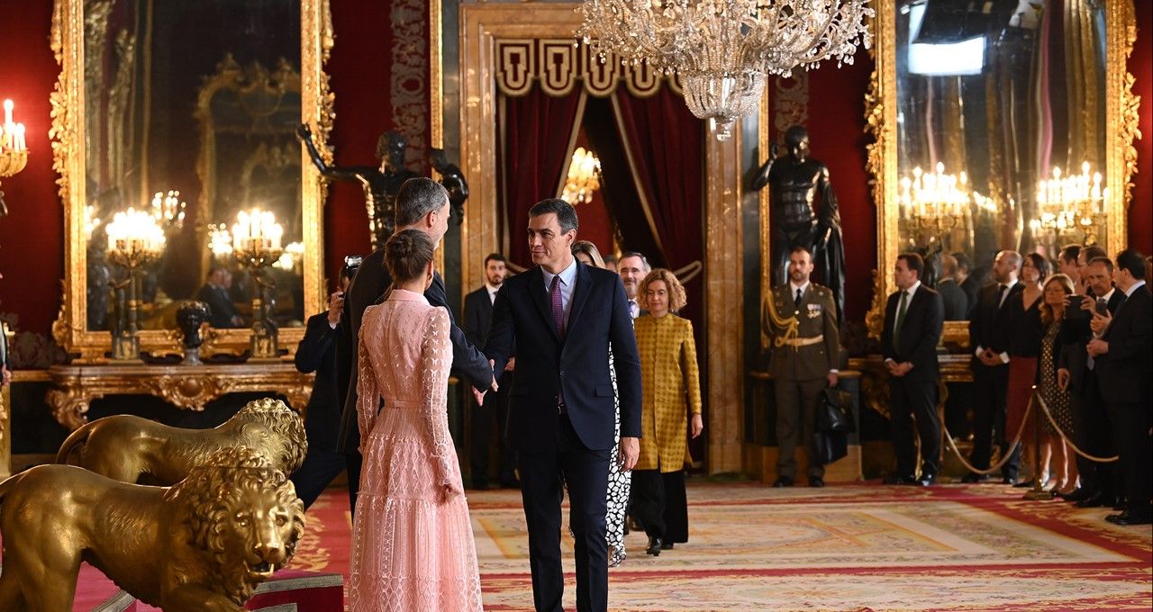 Pedro Sánchez no es demócrata, tampoco socialista y menos aún republicano. 
