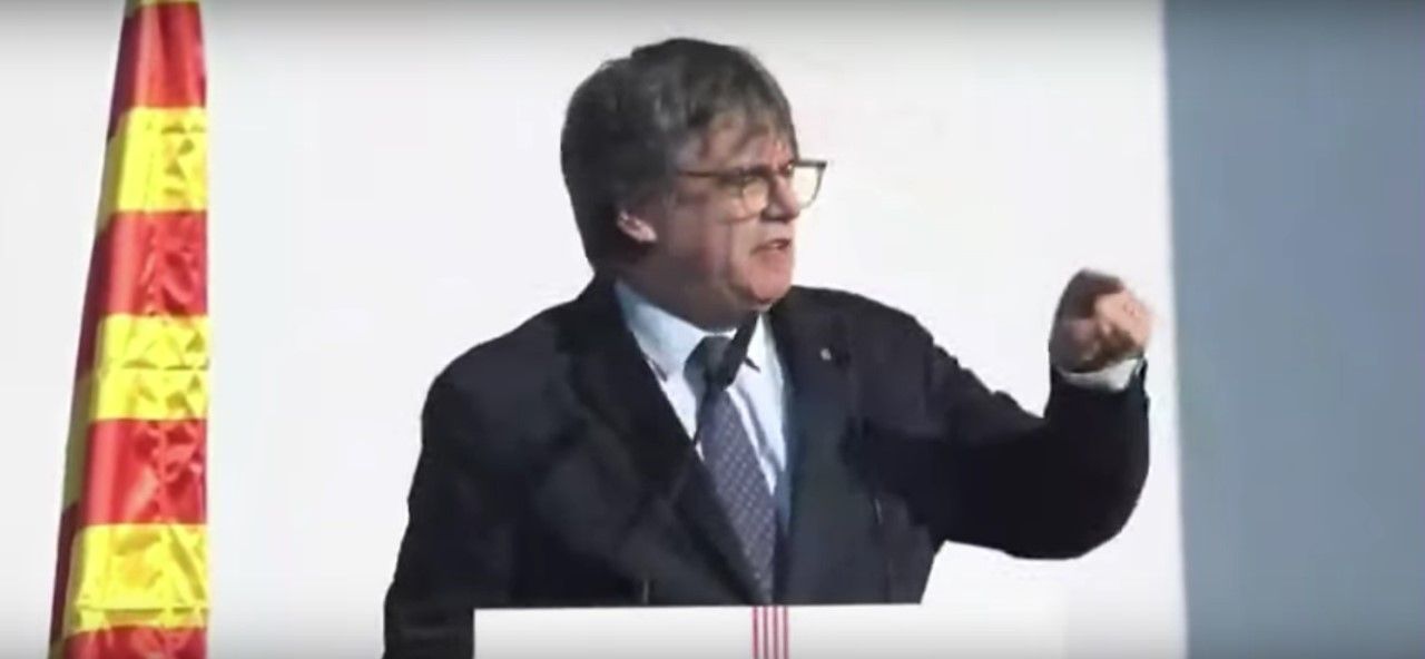 Puigdemont foto de archivo. Puigdemont afirma que Sánchez no es de fiar y Junts registra una cuestión de confianza