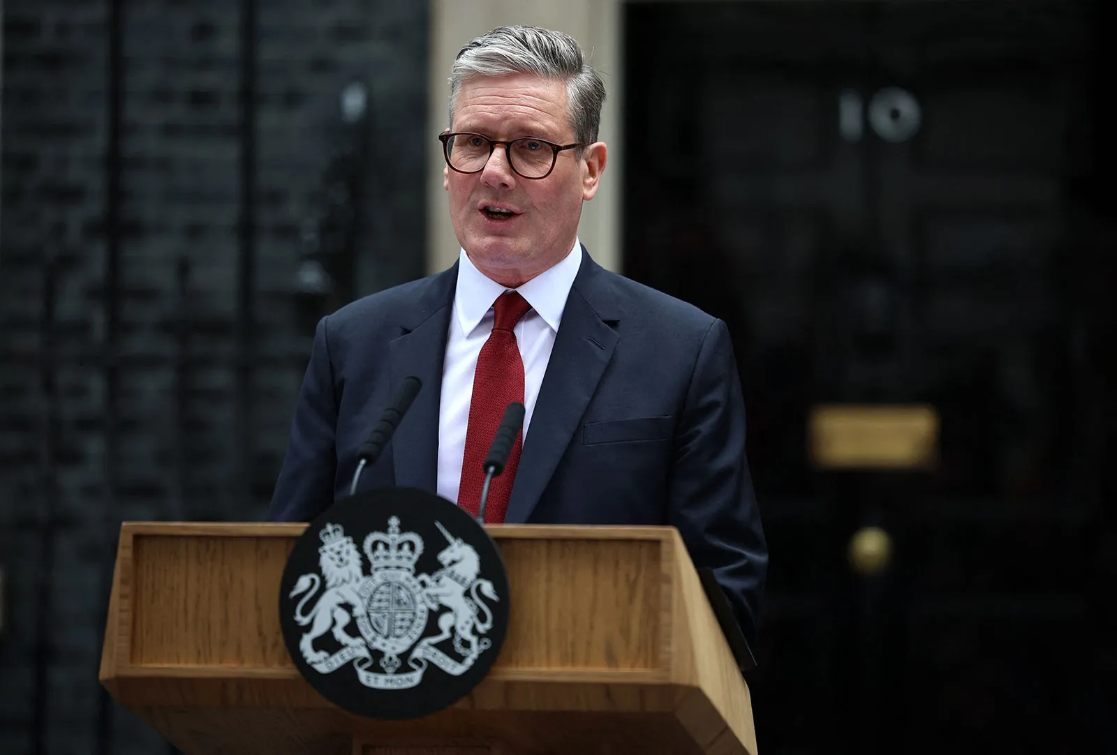 Starmer se compromete con Zelenskiy a 100 de hermandad con Ucrania