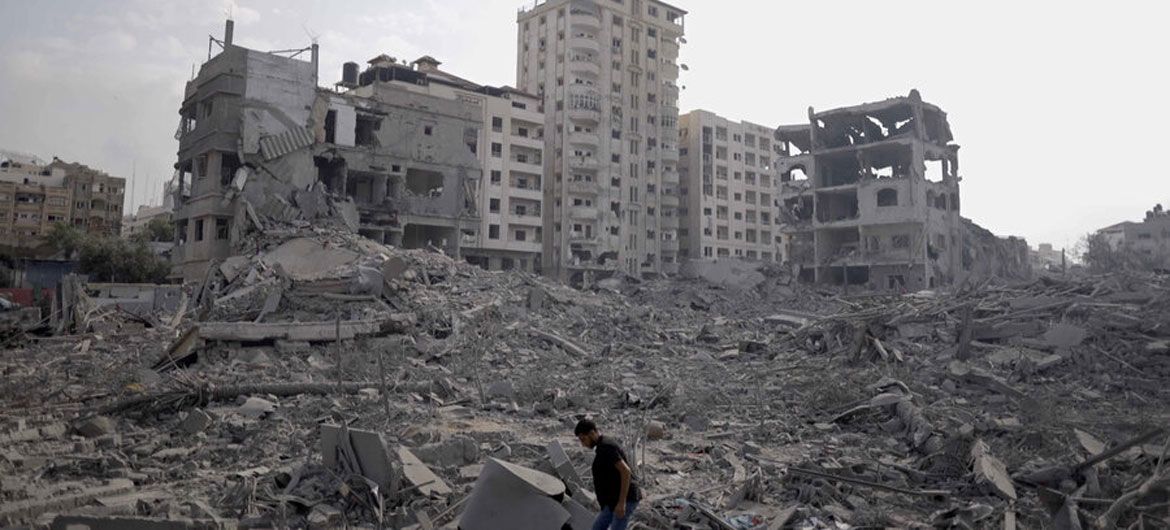Netanyahu intensifica la ofensiva en Gaza mientras expulsa a un millón de palestinos