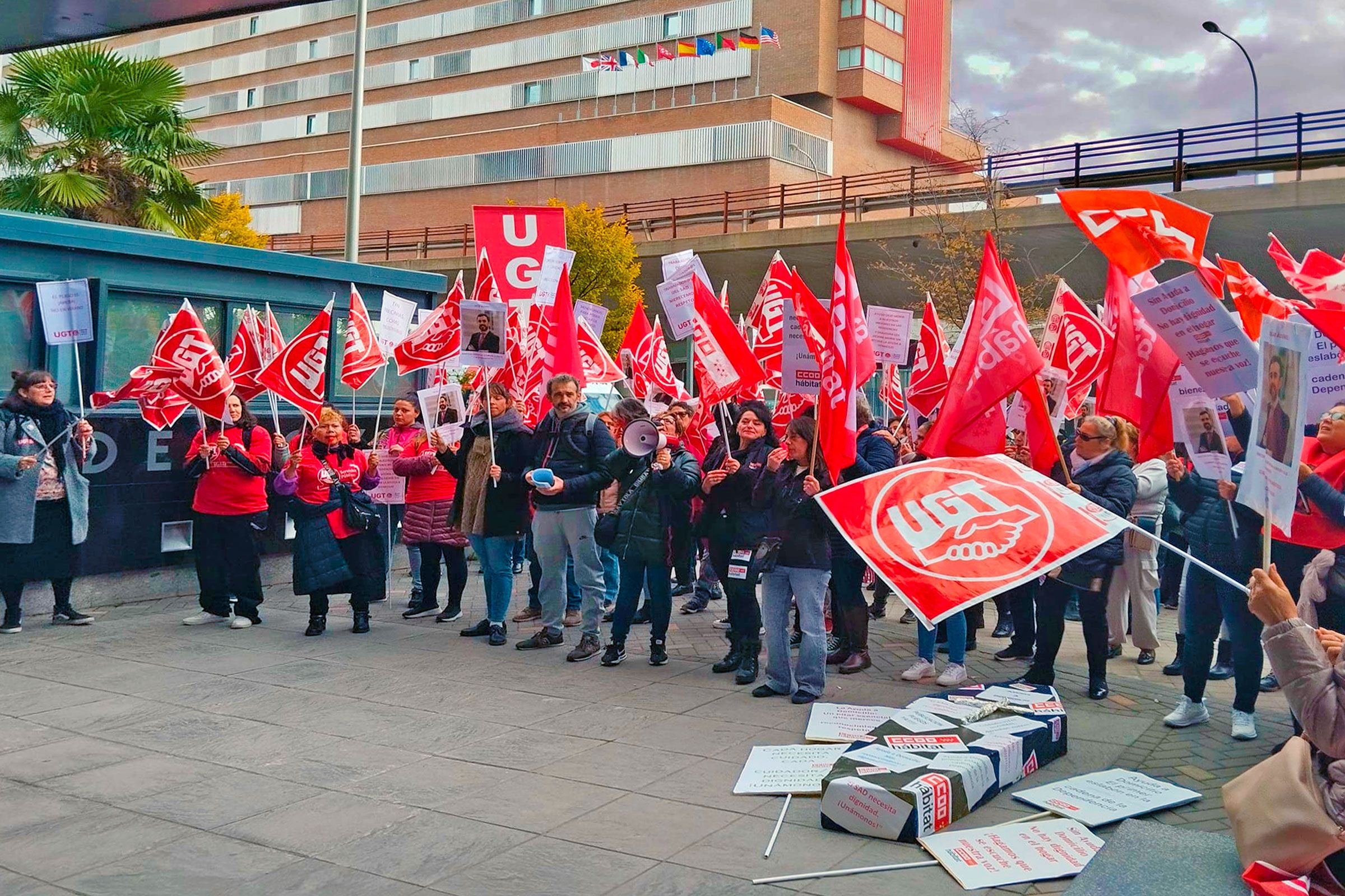 UGT Madrid denuncia la falta de compromiso de las instituciones para dignificar el trabajo de las cuidadoras