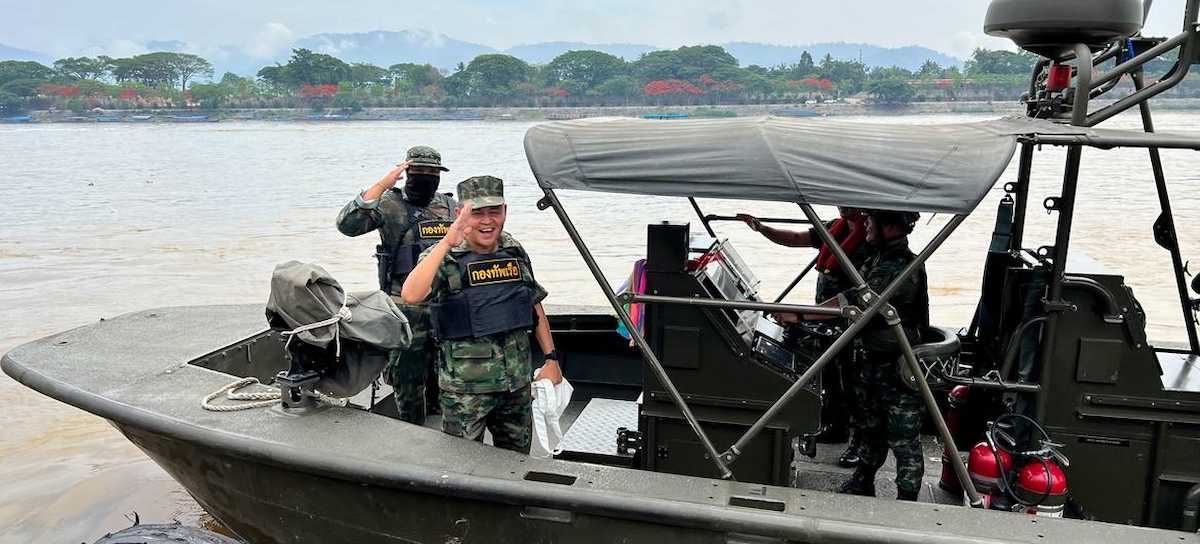 La armada tailandesa ha estado realizando patrullas conjuntas en la región del Mekong con sus homólogos de China, Laos y Vietnam como respuesta al crimen organizado. | Foto: Daniel Dickinson