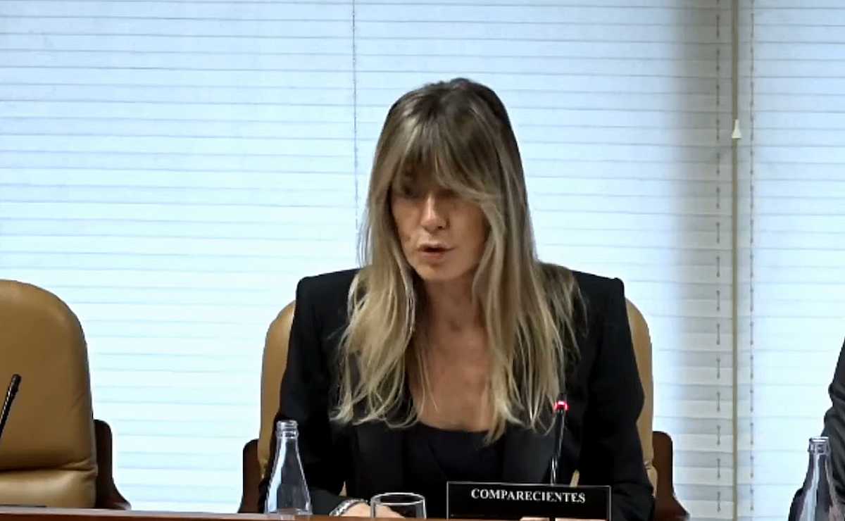 Begoña Gómez, investigada por el juez Peinado, durante la comisión parlamentaria para dar cuenta de su máster.