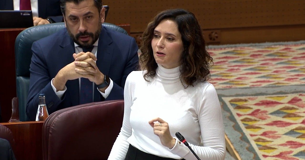 El Constitucional frena a Ayuso y respalda la memoria histórica