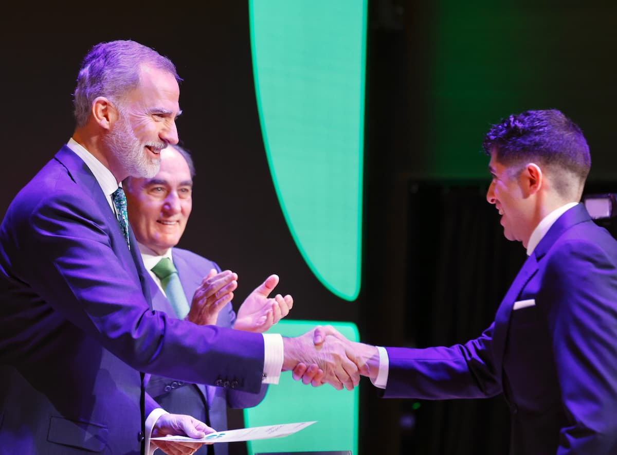 Su Majestad entrega las Becas Iberdrola