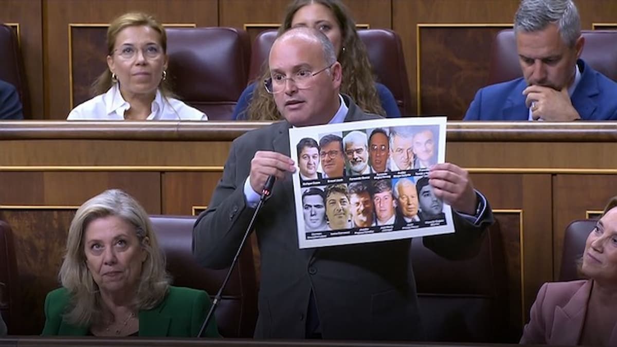 Miguel Tellado, durante una comparecencia que queda ya para la historia del parlamentarismo español Miguel Tellado, durante una comparecencia que queda ya para la historia del parlamentarismo español