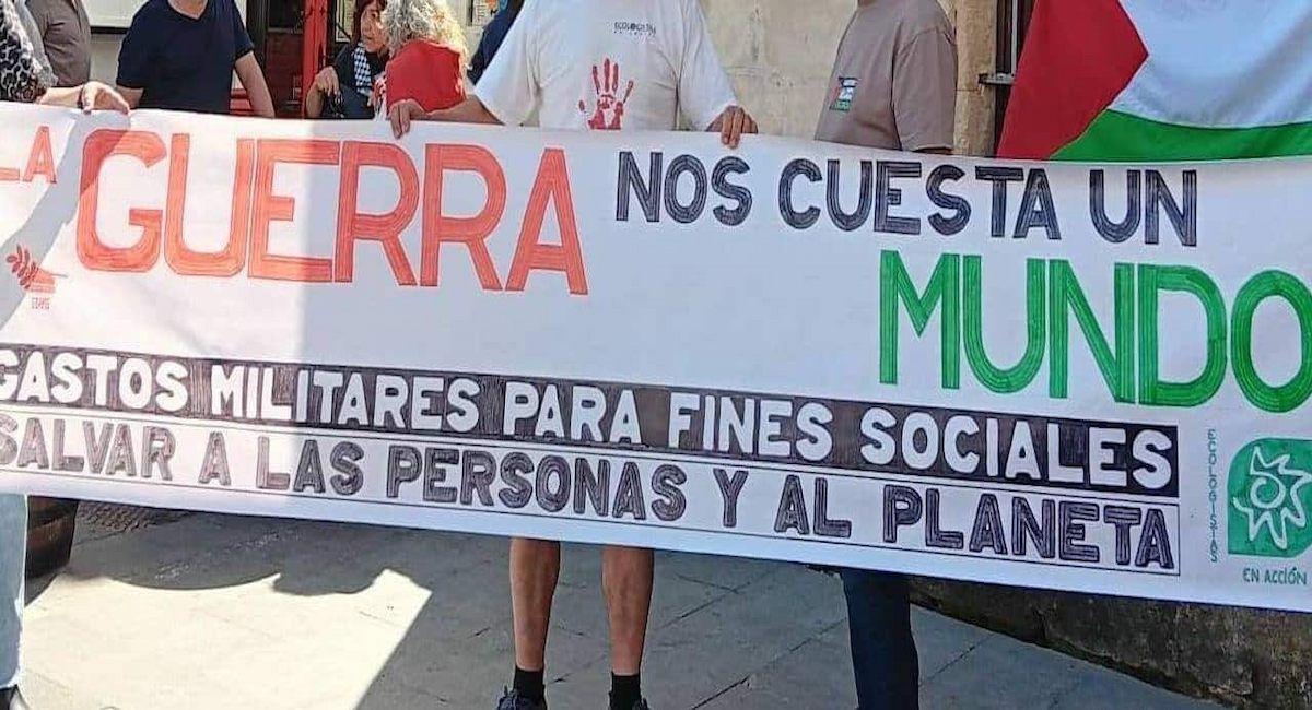 Para los ecologistas el enorme presupuesto para Defensa de la UE obligará, "como ya está demostrado", a recortar en el resto de presupuestos, "lo que mermará nuestro bienestar social porque sufriremos el inevitable deterioro y privatización de servicios públicos como vivienda, salud, educación, transporte, etc...". | Foto: Ecologistas en Acción