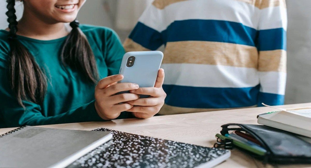 Todas las plataformas deben garantizar un alto nivel de privacidad y seguridad para los menores que utilizan sus servicios. | Foto: Pexels