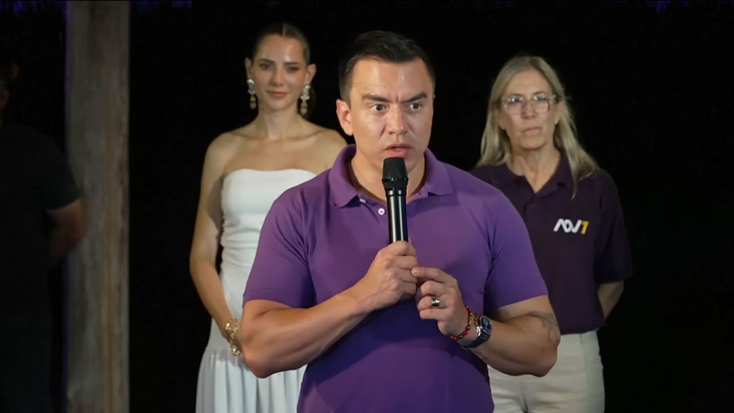 Noboa gana con holgura y González grita fraude Ecuador se parte en dos tras las elecciones