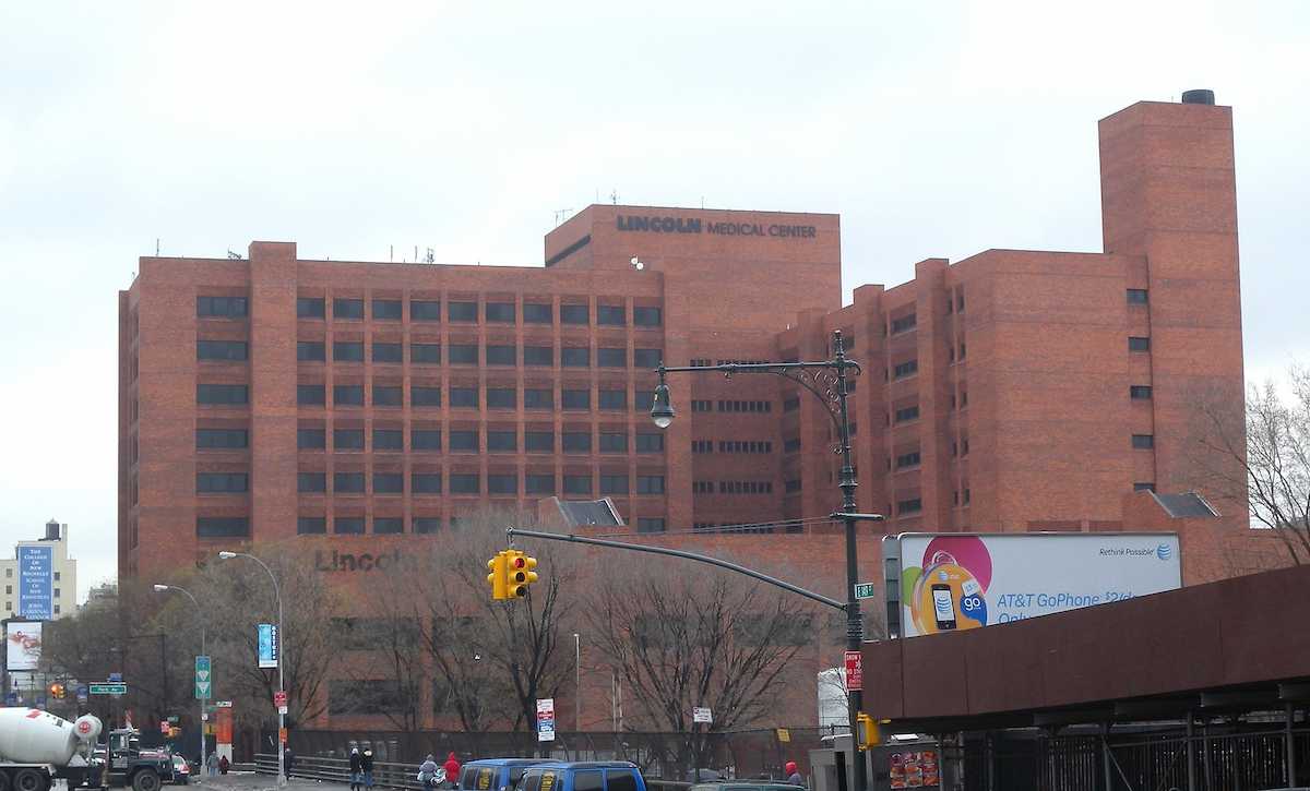 Lincoln Hospital (Bronx), Nueva York, tras el anuncio de Trump del aumento de aranceles a los medicamentos
