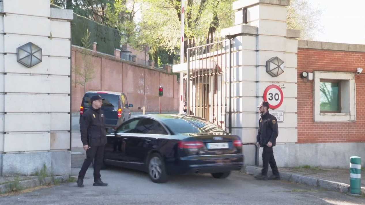 Peinado a su llegada a Moncloa.