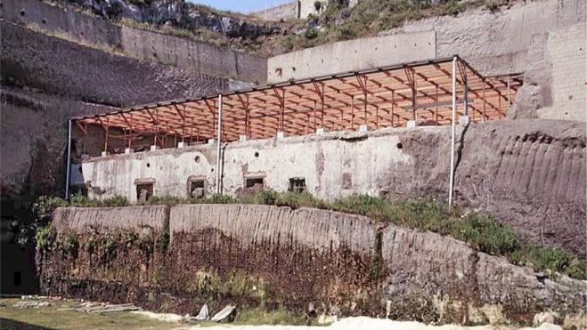 Ruins of the Villa of the Papyri, where the Herculaneum scrolls were discovered. Credit Erik Anderson Wikimedia Commons Ruins of the Villa of the Papyri, where the Herculaneum scrolls were discovered. Credit Erik Anderson Wikimedia Commons