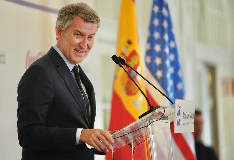 Feijóo no olía: la política sin manchas que perfuman los millones 