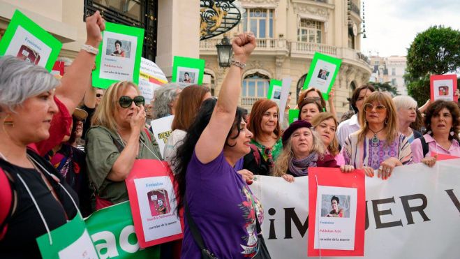 Concentración frente al Congreso en apoyo a las mujeres condenadas a muerte por el régimen iraní, foto Agustín Millán