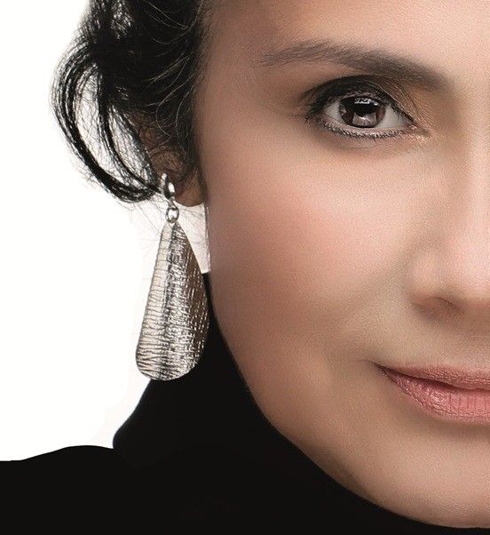 Portrait Cecilia min
