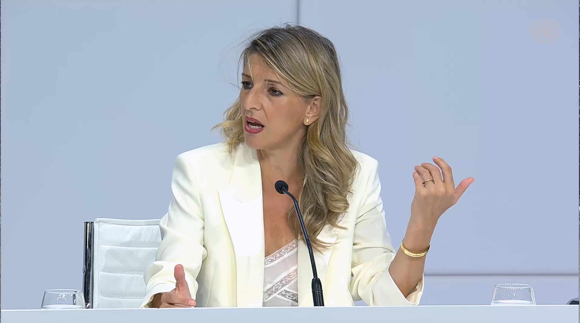 Yolanda Díaz estalla tras la entrada en prisión de Cerdán: "Es una vergüenza" y exige un cambio radical a Sánchez grietas
