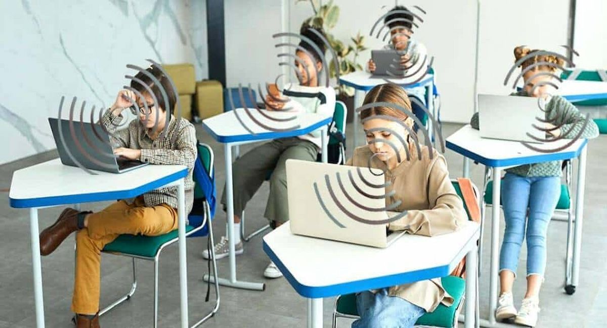 El secretario de Estado para la Tecnología del Reino Unido, Peter Kyle, pide perdón a toda una generación de niños expuestos a contenidos tóxicos en internet