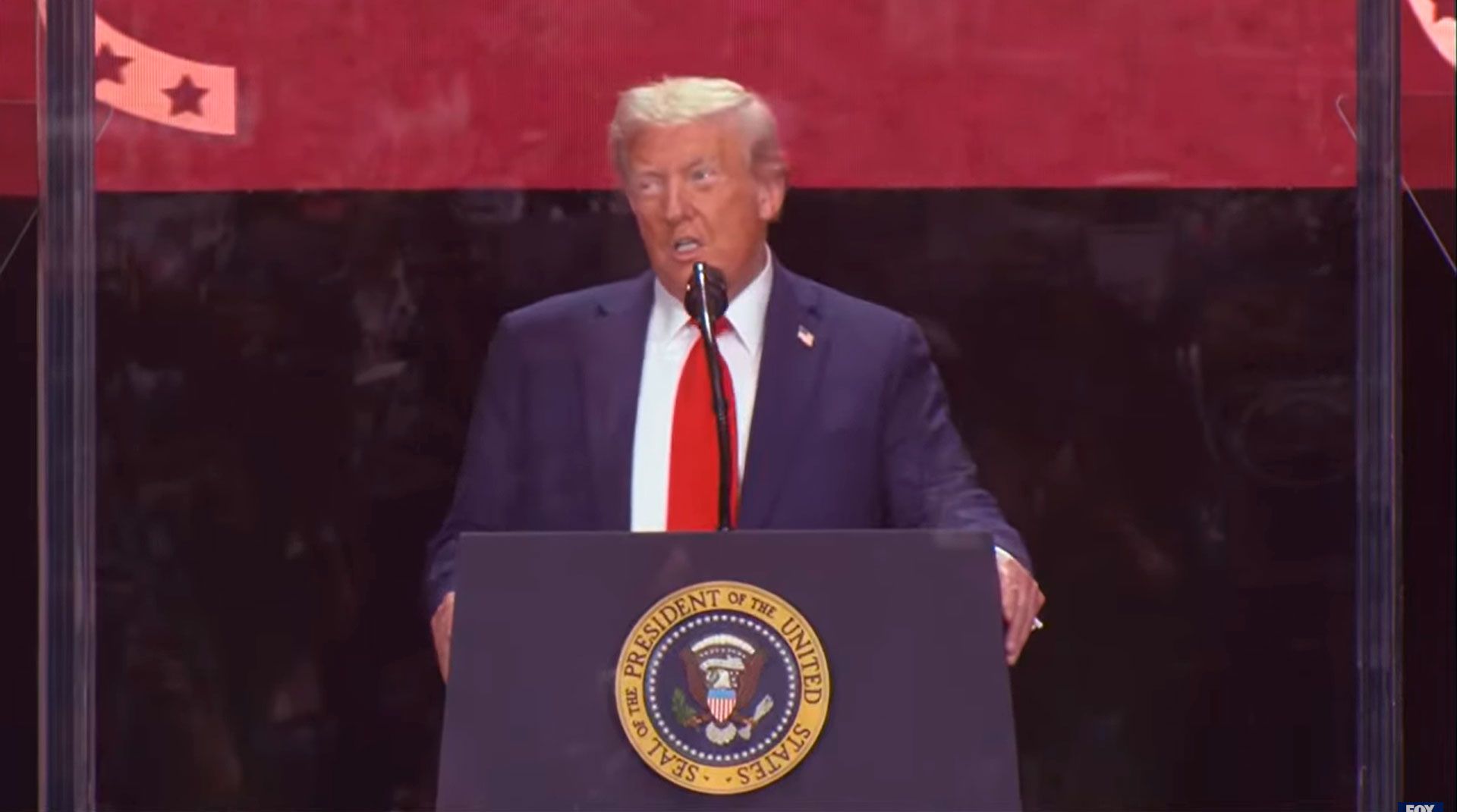 Donald Trump en el funeral de Charlie Kirk