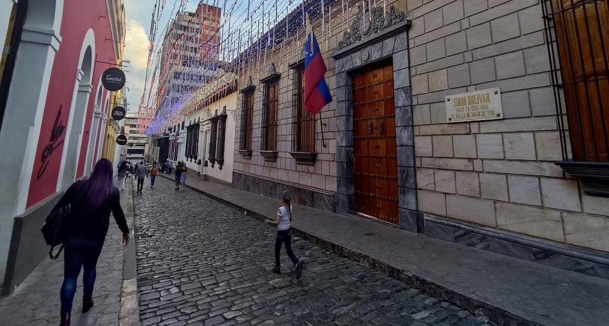 Aunque las autoridades excarcelaron progresivamente a 2.006 de las 2.220 personas detenidas en 2024, la Misión documentó al menos 200 nuevas detenciones selectivas contra críticos del Gobierno Maduro.  | Foto: ONU