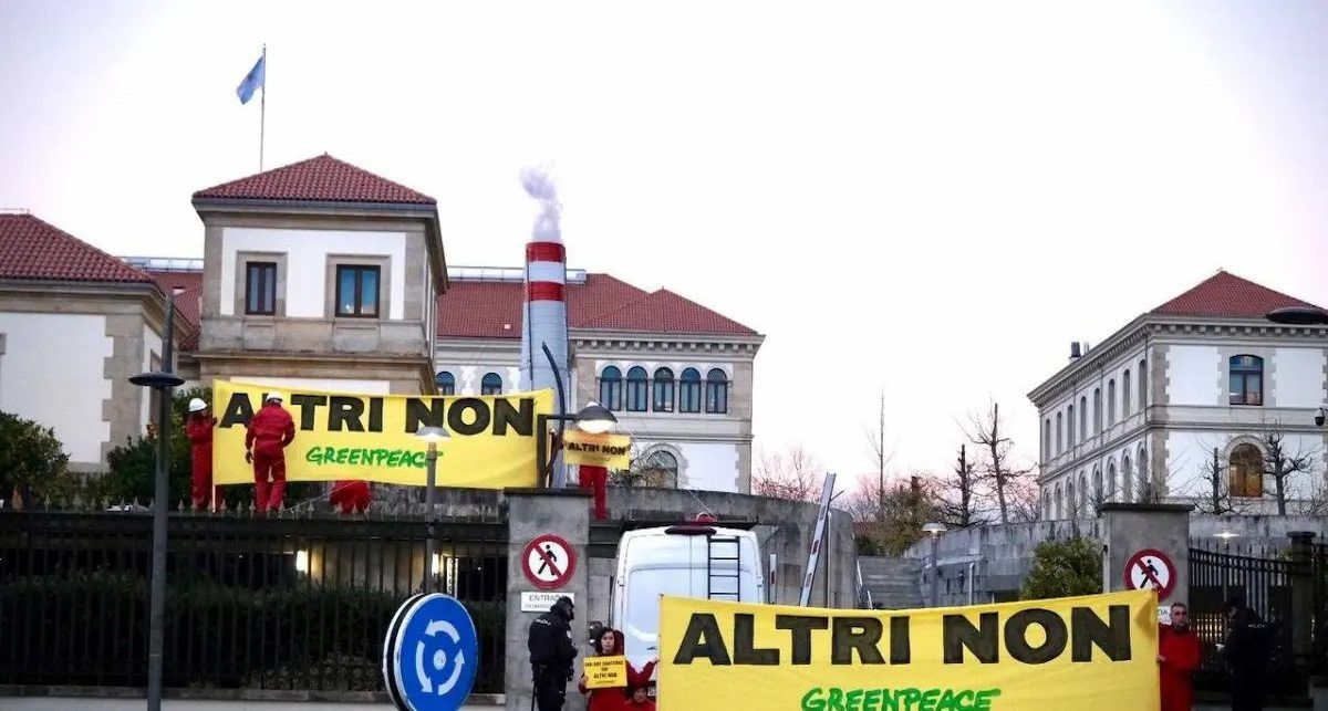 Esta exclusión de la planificación eléctrica se suma a la denegación de fondos PERTE de descarbonización.| Foto: Greenpeace