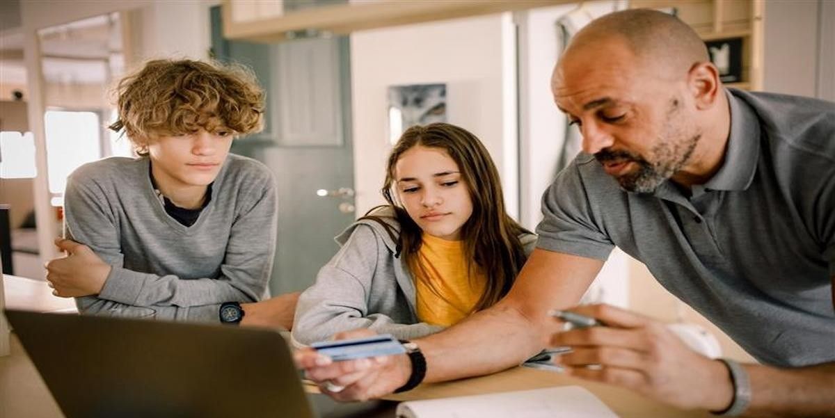 Los ciudadanos de la UE tienen una de las tasas de ahorro más altas del mundo, pero a menudo no aprovechan al máximo sus ahorros. | Foto: Getty Images