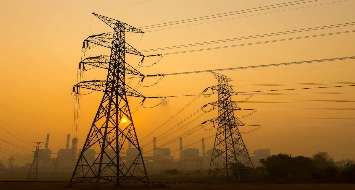 FACUA-Consumidores en Acción viene reivindicando modificaciones de calado en el sistema de fijación de tarifas para evitar que las energías más caras sigan inflando la tarifa semirregulada. | Foto: FACUA