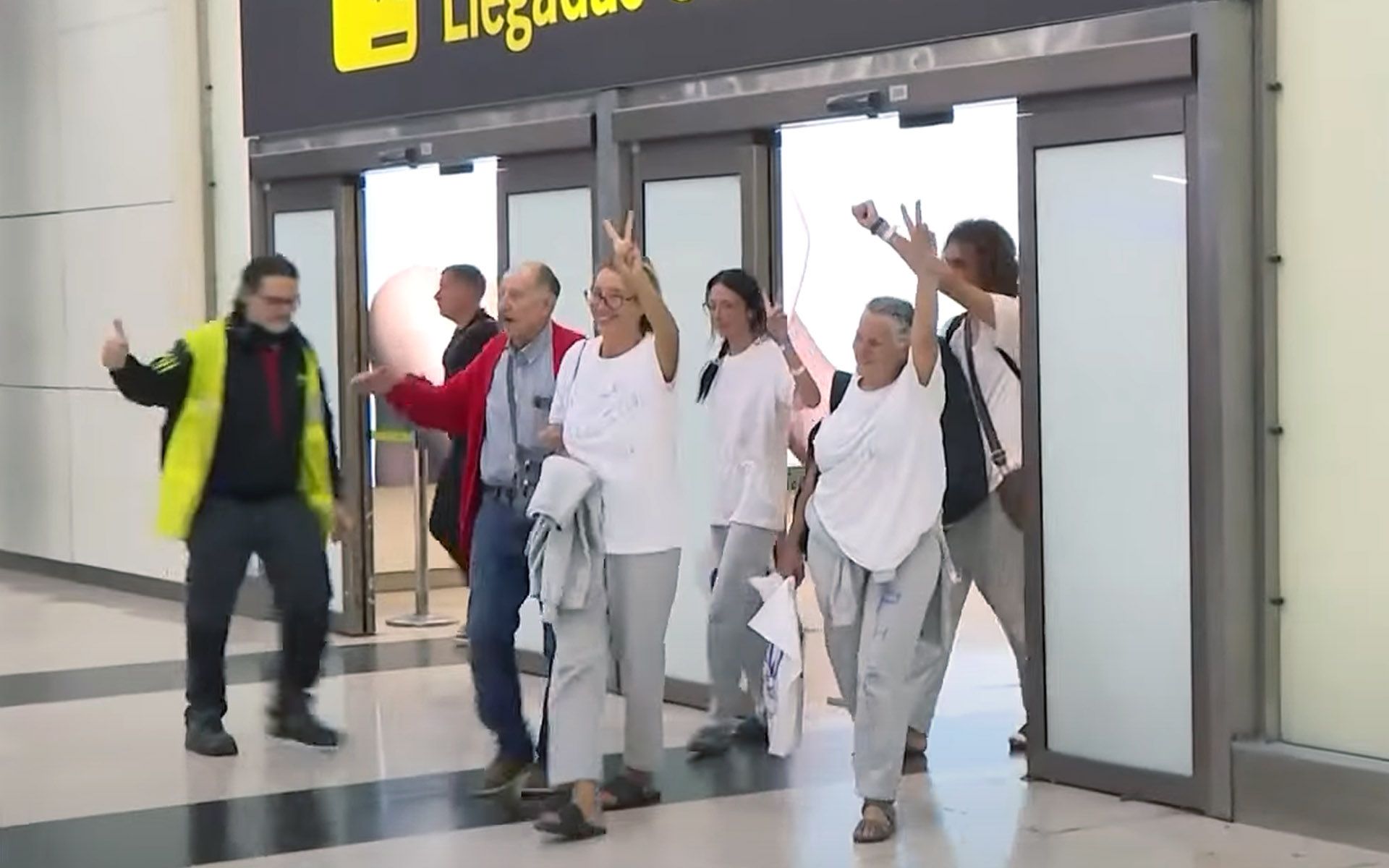 Reyes Rigo y Asunción Estriégana regresan a España tras ser retenidas por Israel: “Nos secuestraron en aguas internacionales”