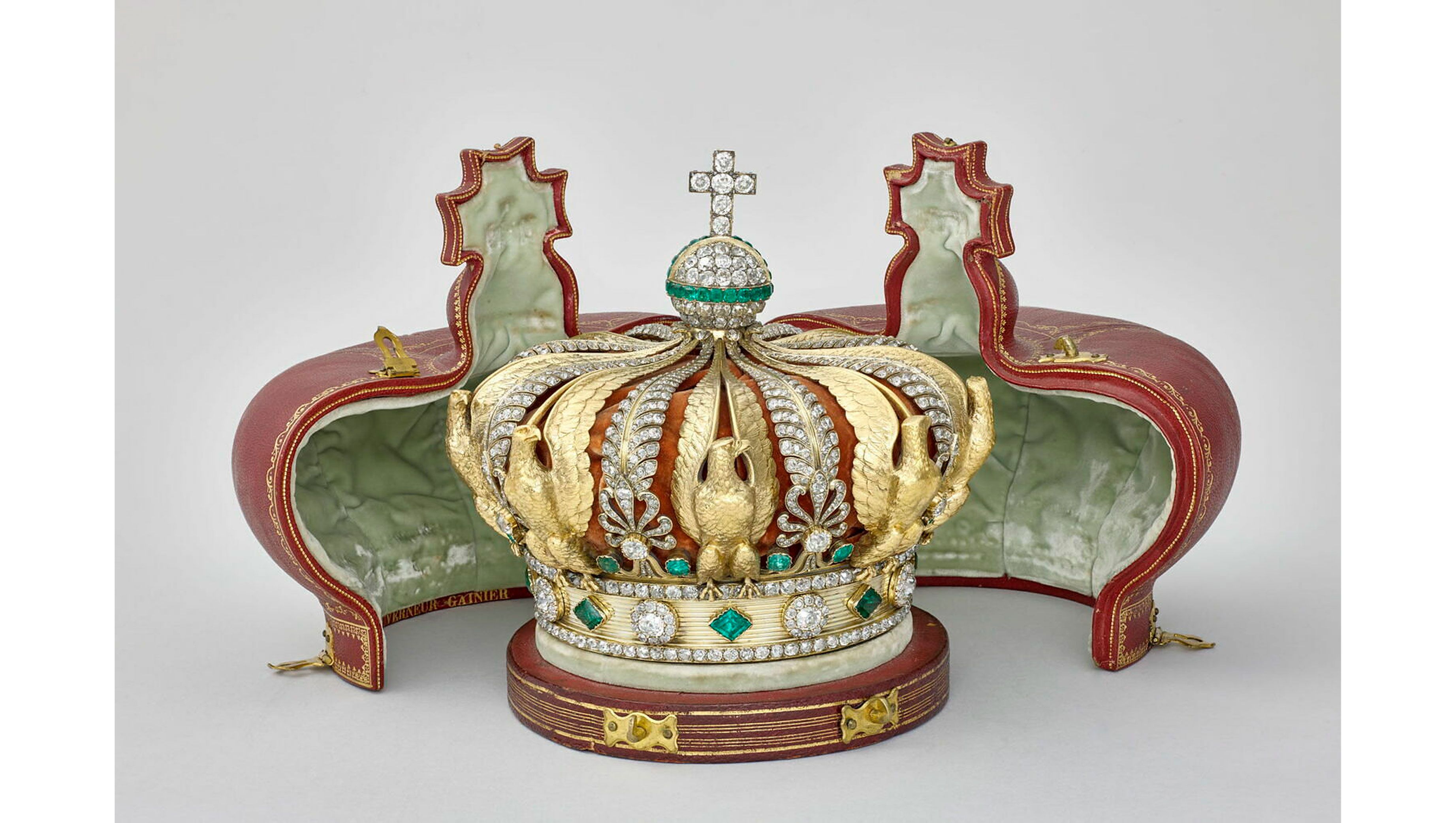 Corona de la emperatriz Eugenia, la joya robada del Louvre que ha sido recuperada Corona de la emperatriz Eugenia, la joya robada del Louvre que ha sido recuperada