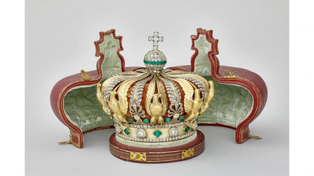Corona de la emperatriz Eugenia, la joya robada del Louvre que ha sido recuperada