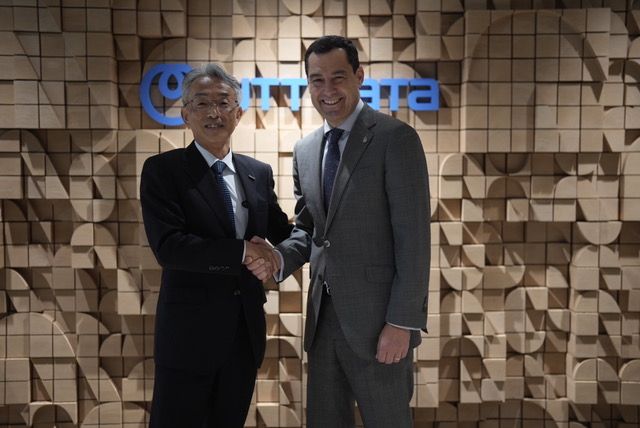 Moreno Bonilla y el presidente de NTT Data, el pasado julio en Tokio tras firmar la ampliación de los acuerdos de digitalización del SAS. Moreno Bonilla y el presidente de NTT Data, el pasado julio en Tokio tras firmar la ampliación de los acuerdos de digitalización del SAS.
