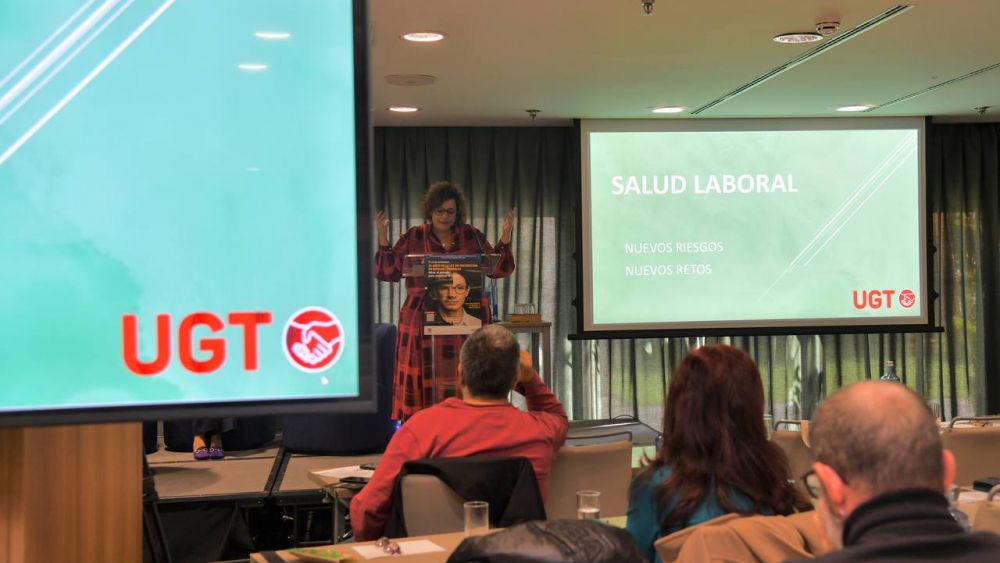 Patricia Ruiz, secretaria responsable de Salud Laboral de UGT, en las jornadas, foto Agustín Millán