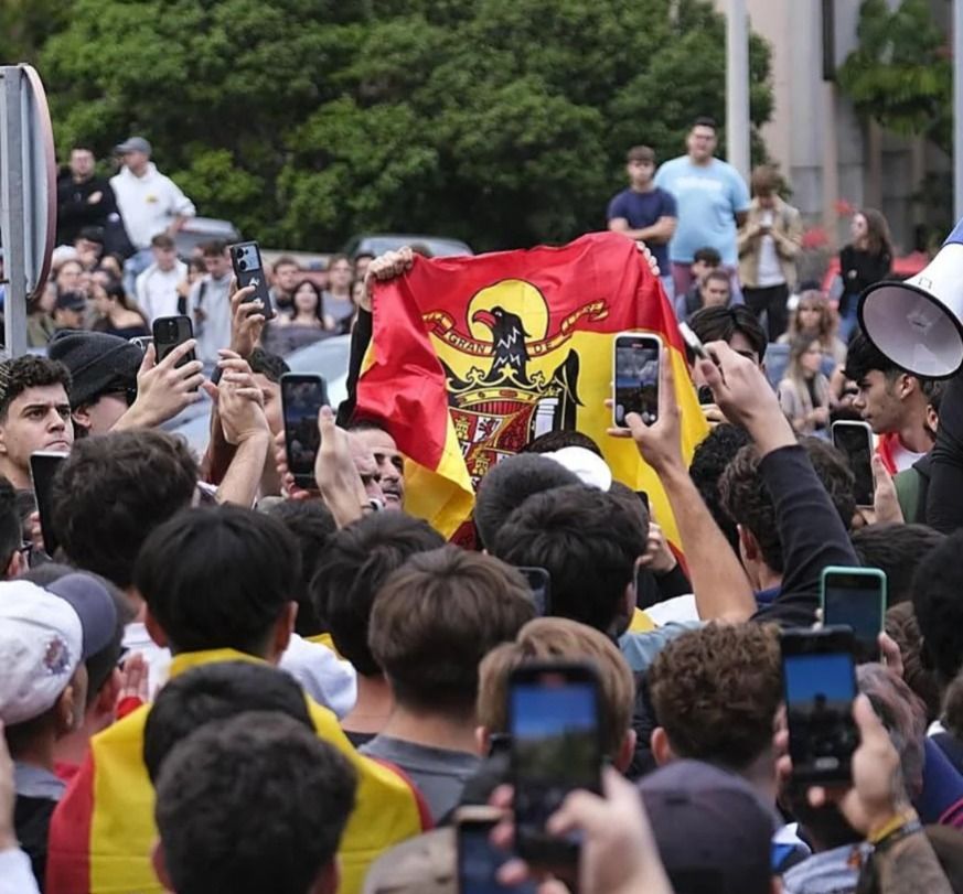 El franquismo que no se fue y la generación que lo exhibe sin pudor