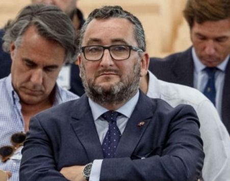 Un fallo incómodo para Feijóo, la sombra judicial de su etapa en la Xunta reaparece