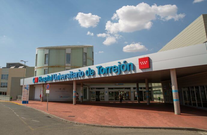 UGT Madrid denuncia que la sanidad pública se está dejando caer para favorecer el negocio sanitario privado