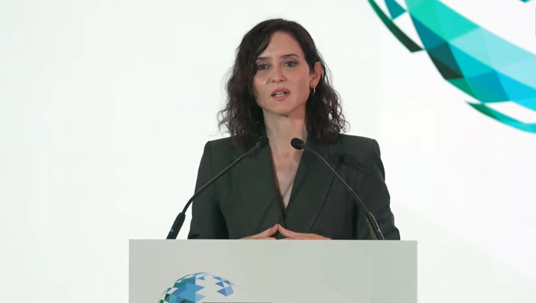 Isabel Díaz Ayuso participa en la entrega de los Premios Influyentes 2025, de El Confidencial