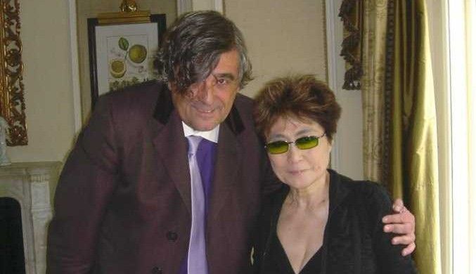 Julián Ruiz y Yoko Ono